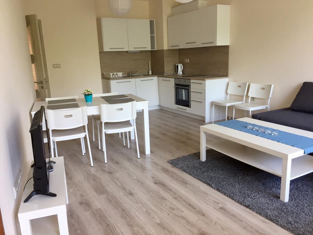 Psb Apartments In South Bay 바르나 외부 사진